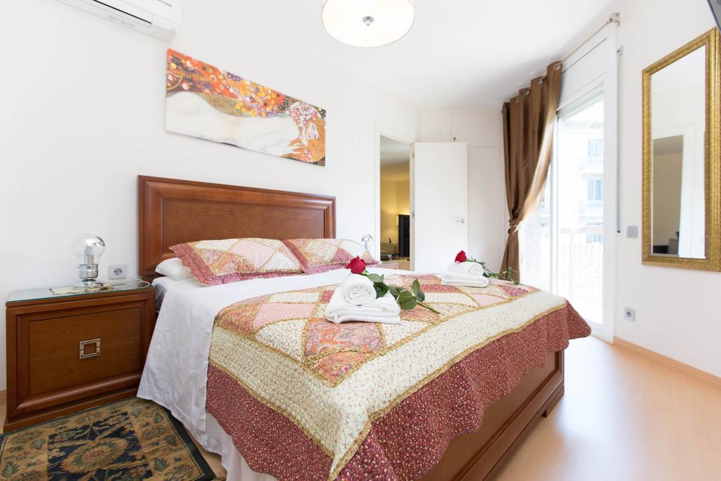 Stay Barcelona Central Apartments Esterno foto